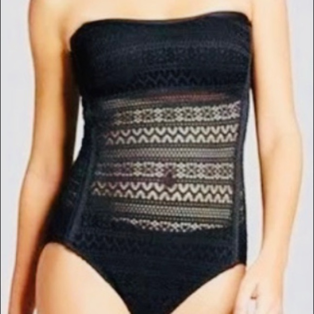 Clean water Black Swimsuit Size Small
